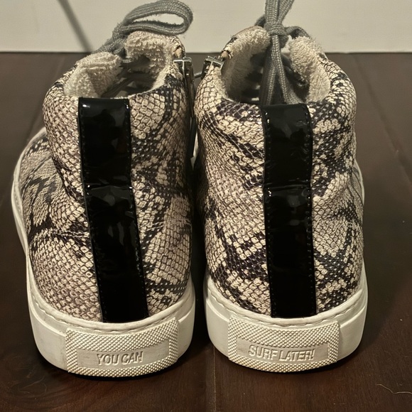 P448 | Star High Top Sneaker in Silver Python Sz 39/9 - Picture 7 of 7
